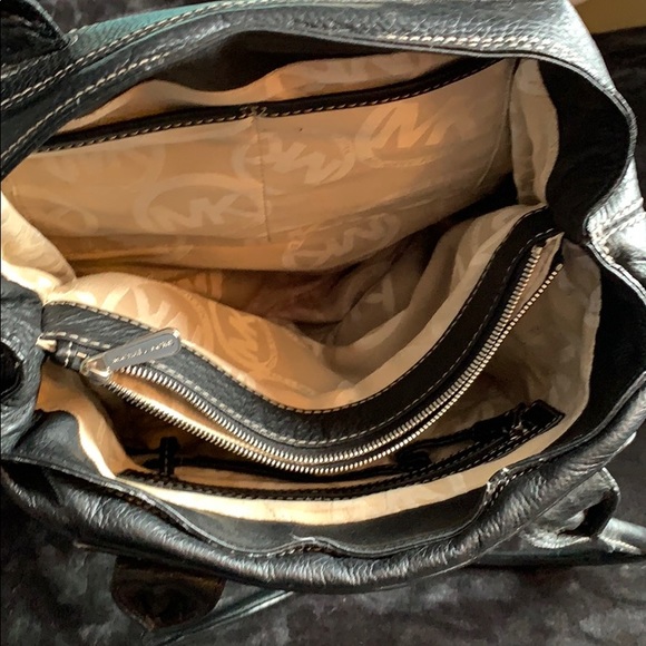 Michael Kors Leather Shoulder Bag - Picture 11 of 12